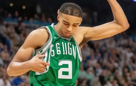 NBA：凯尔特人120-110胜独行侠，塔图姆35+10夺总决赛MVP